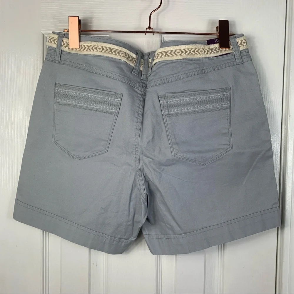Gloria Vanderbilt Marisa Belted Shorts Gray Size 10 - Picture 2 of 4